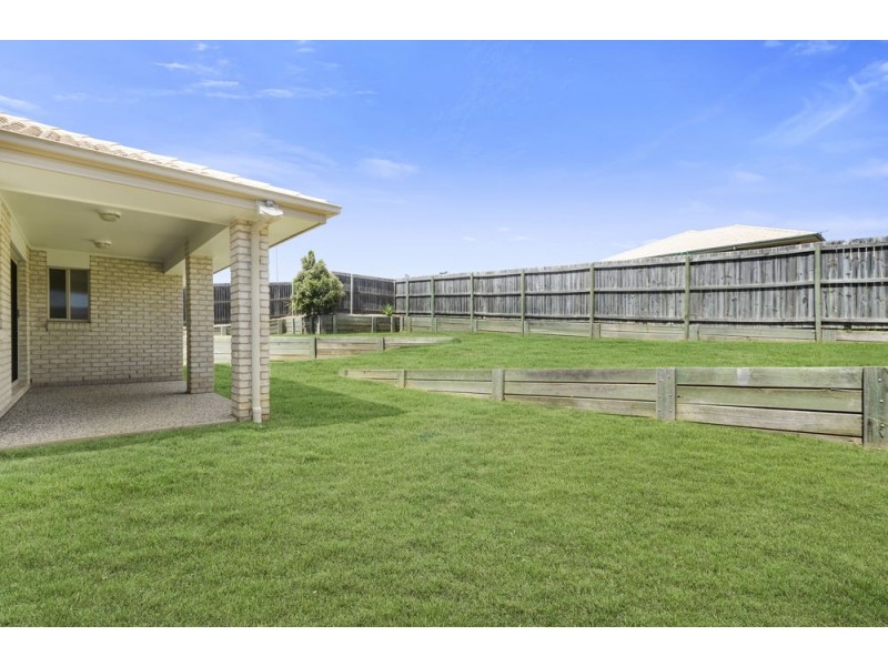 23 Sharon Drive, Rosenthal Heights QLD 4370