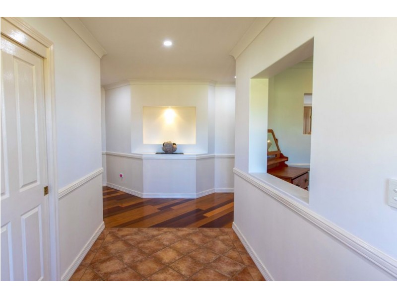 Hodgson Vale QLD 4352