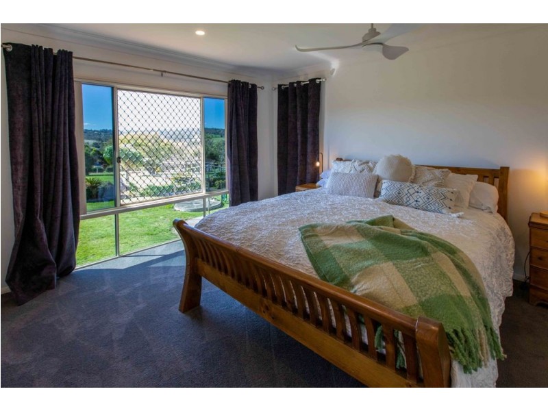 Hodgson Vale QLD 4352