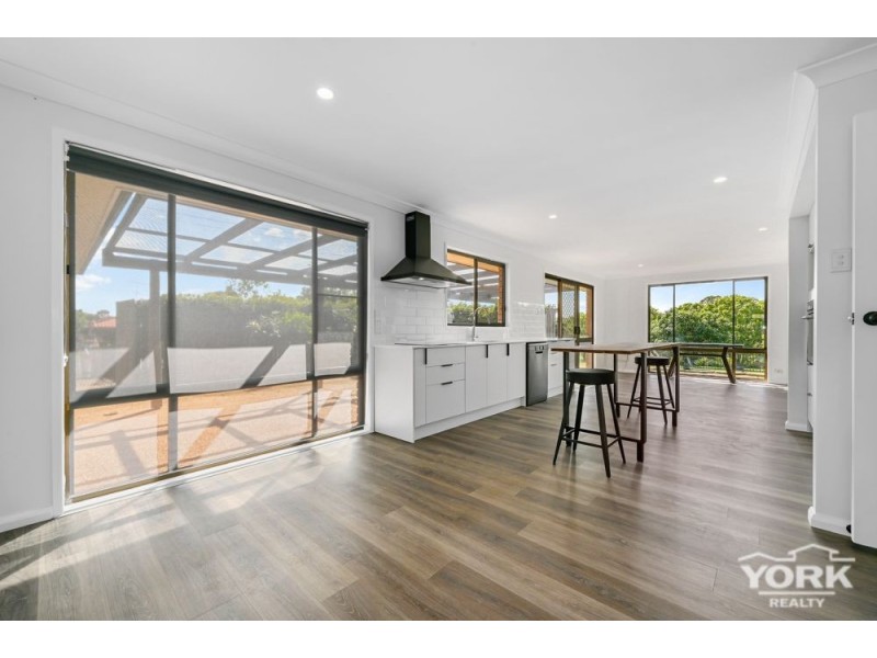 Centenary Heights QLD 4350