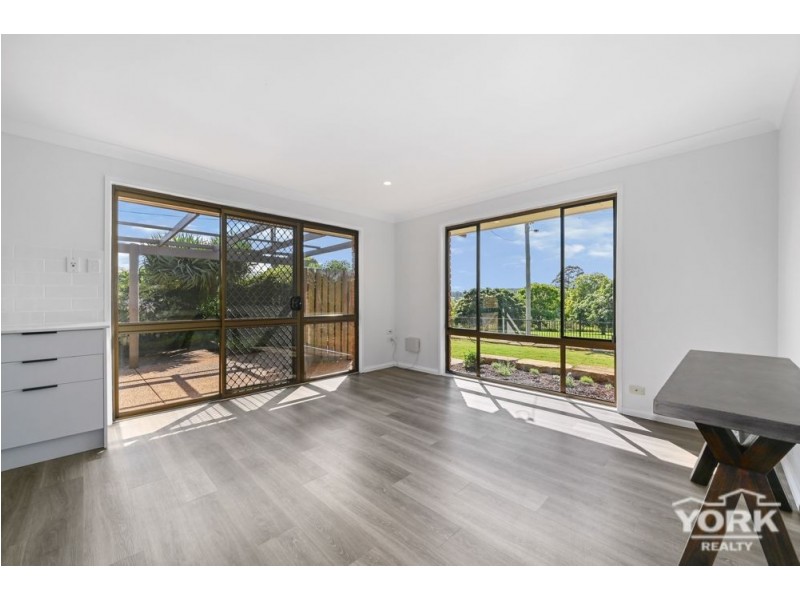 Centenary Heights QLD 4350