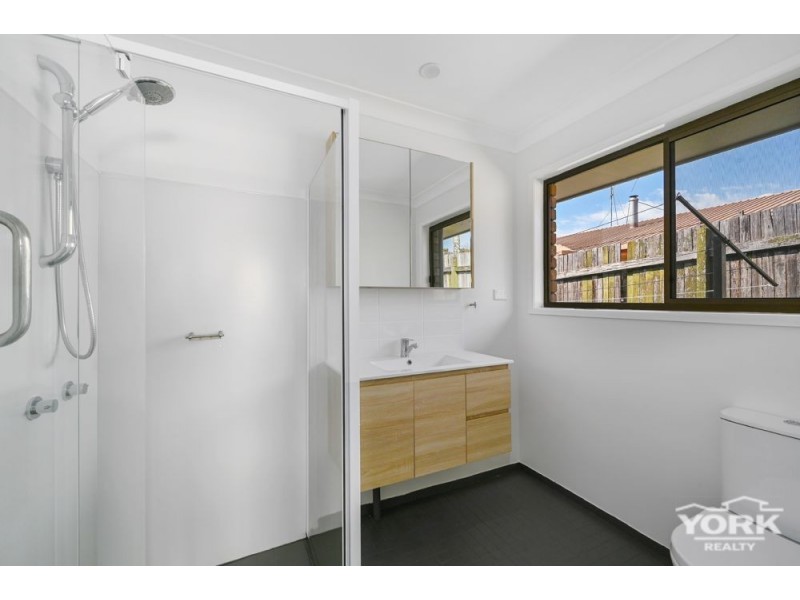 Centenary Heights QLD 4350