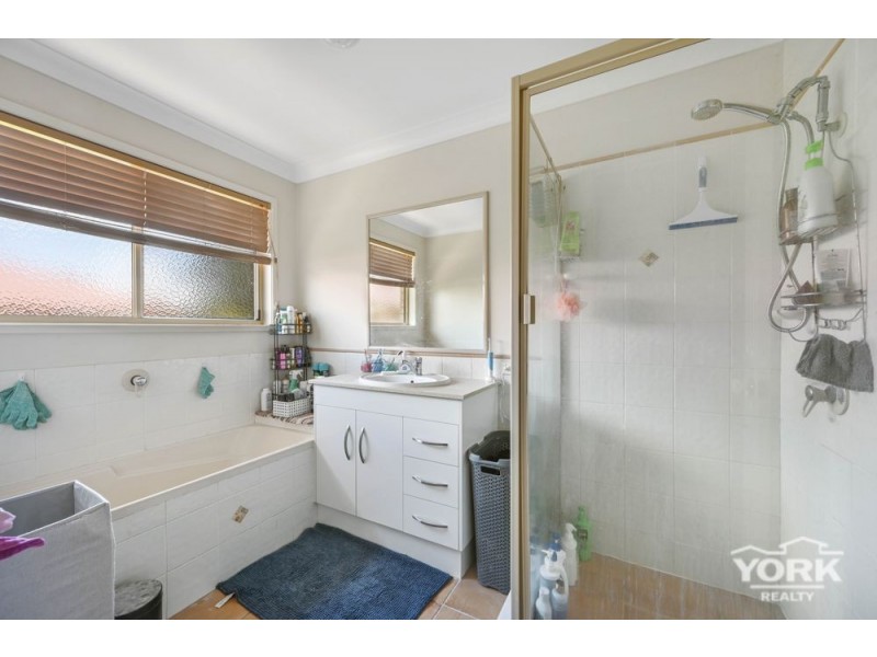 Middle Ridge QLD 4350