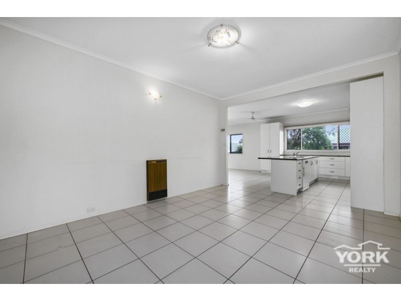Kearneys Spring QLD 4350