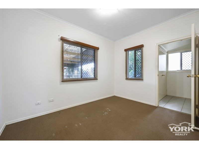 Kearneys Spring QLD 4350