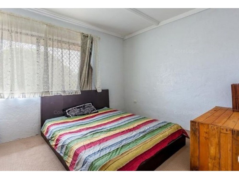 1/203 Campbell Street, Newtown QLD 4350