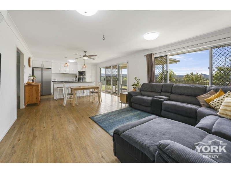 Withcott QLD 4352