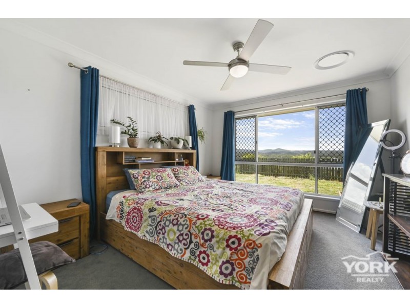 Withcott QLD 4352