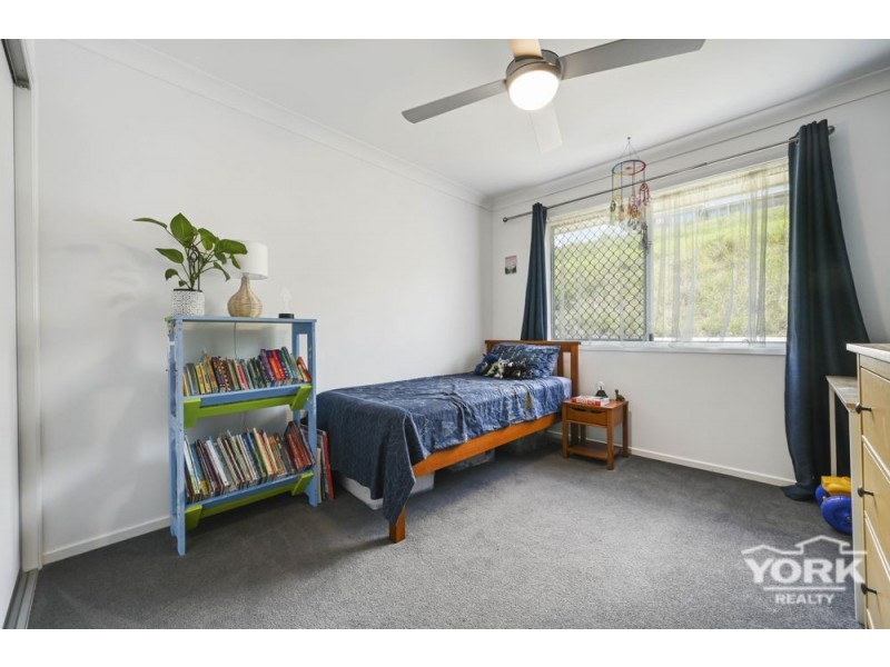 Withcott QLD 4352