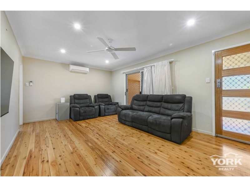 31 Merino Street, Harristown QLD 4350