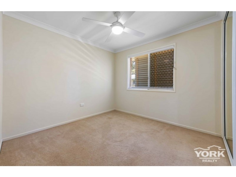 31 Merino Street, Harristown QLD 4350