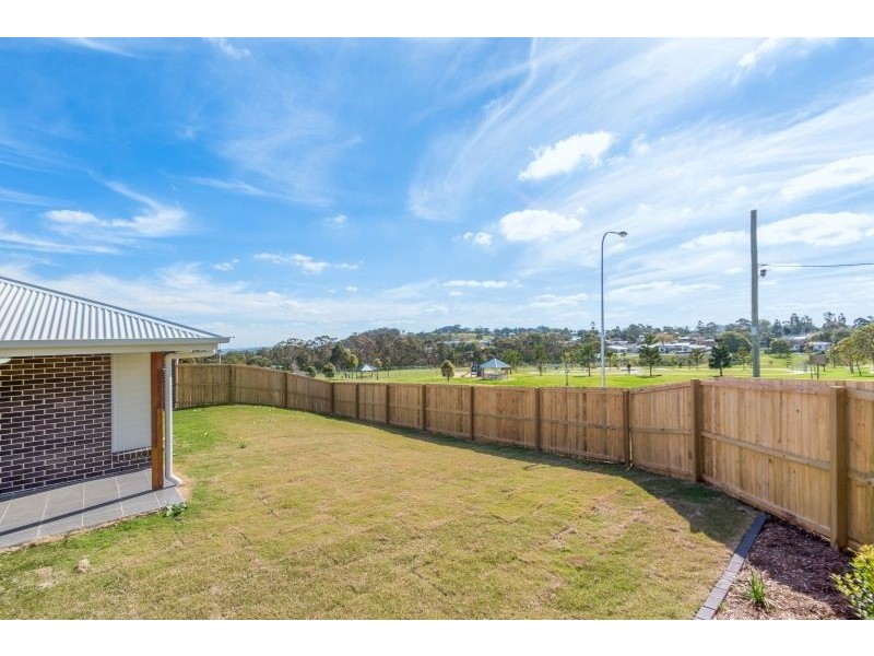 1/176 Handley Street, Darling Heights QLD 4350