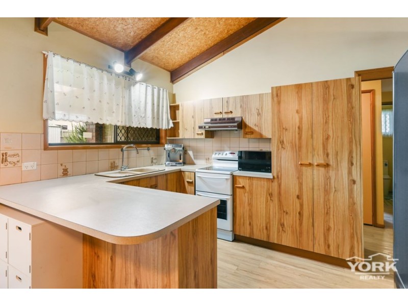 Centenary Heights QLD 4350