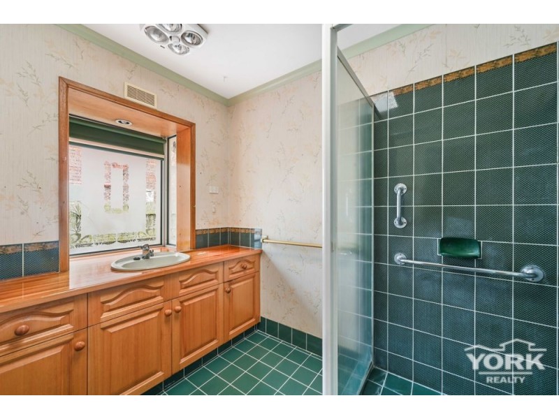 33 McLeod Street, Rangeville QLD 4350