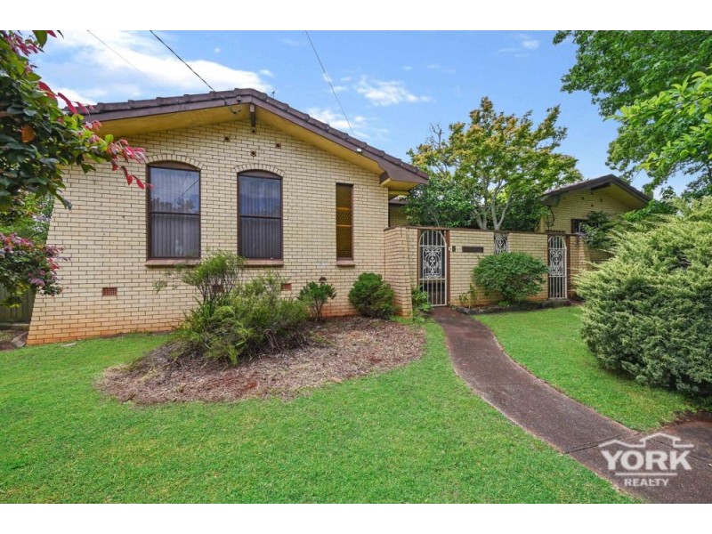 33 McLeod Street, Rangeville QLD 4350