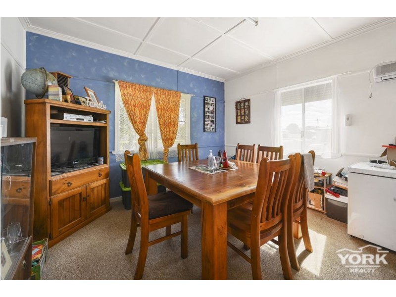 19 Dalmeny Street, Wilsonton QLD 4350