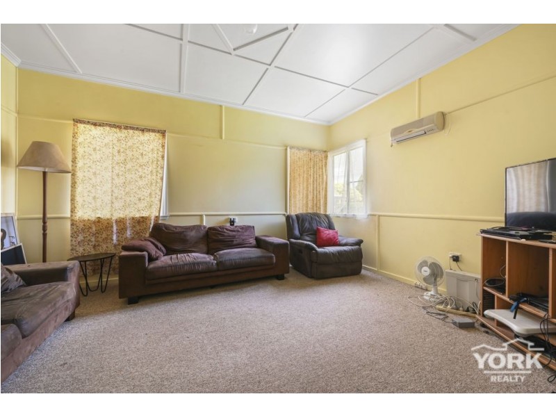 19 Dalmeny Street, Wilsonton QLD 4350