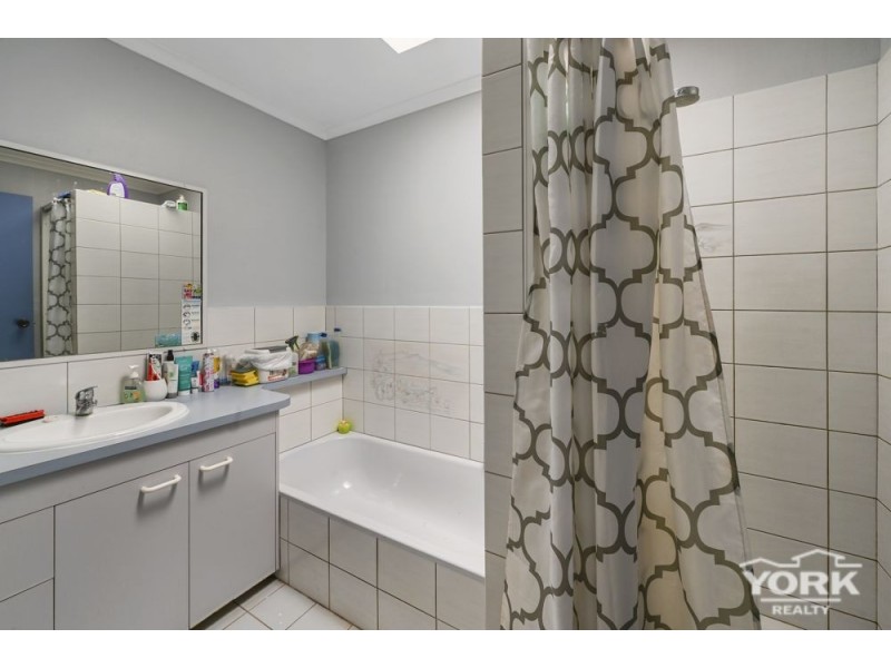 19 Dalmeny Street, Wilsonton QLD 4350