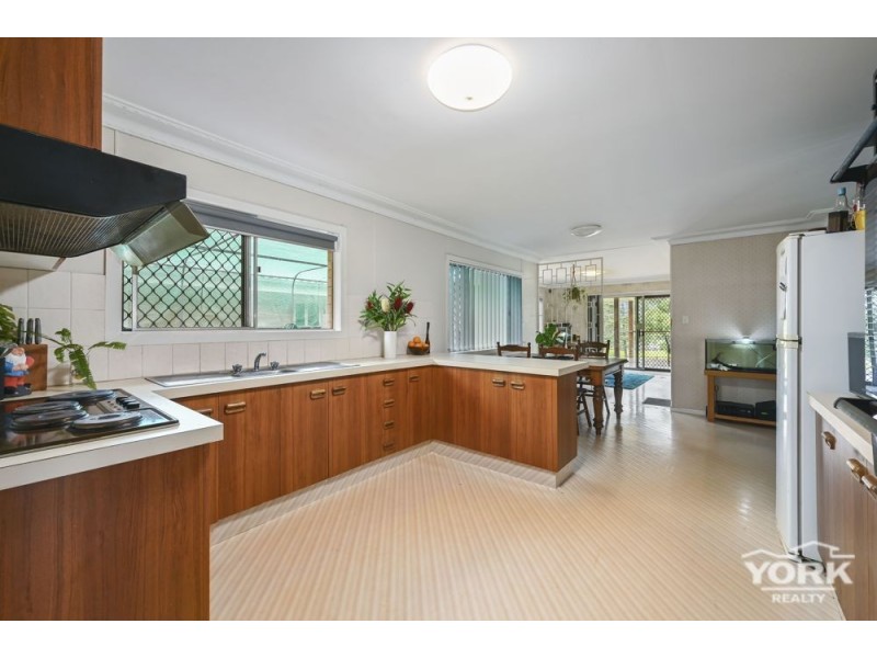 Centenary Heights QLD 4350