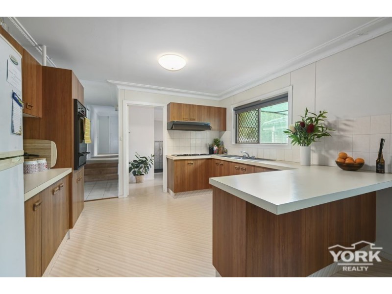 Centenary Heights QLD 4350