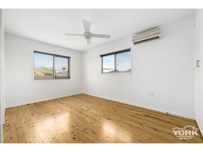 5 Skoien Street, Harristown QLD 4350