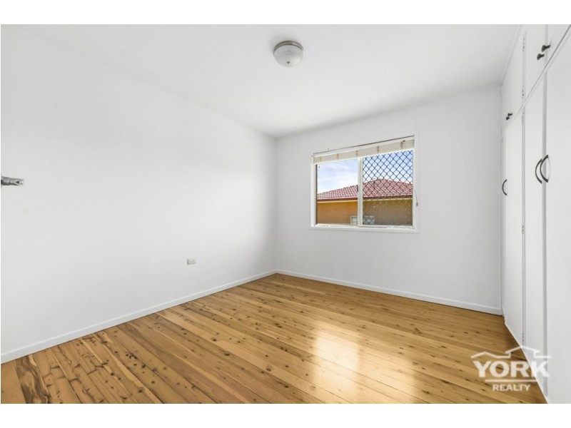 5 Skoien Street, Harristown QLD 4350