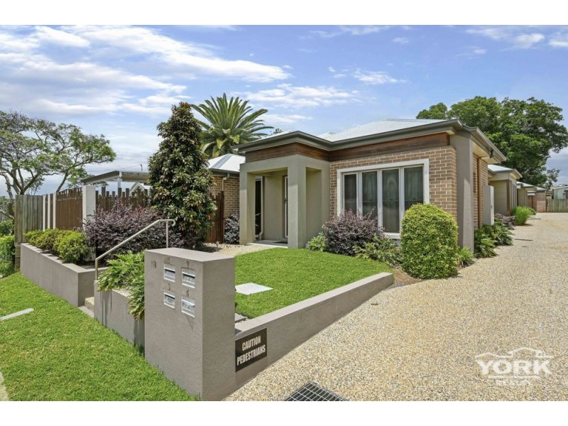 Centenary Heights QLD 4350
