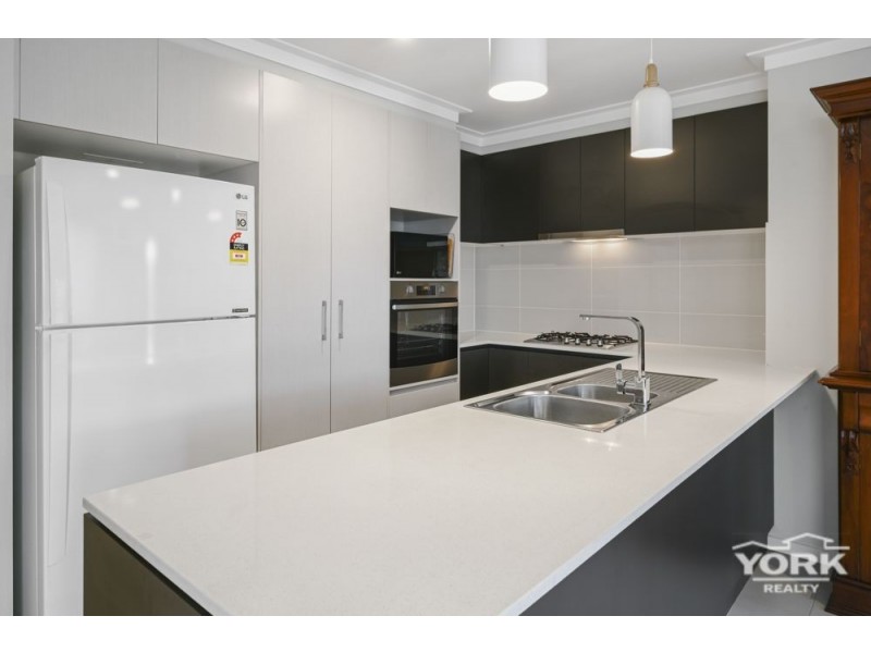 Centenary Heights QLD 4350