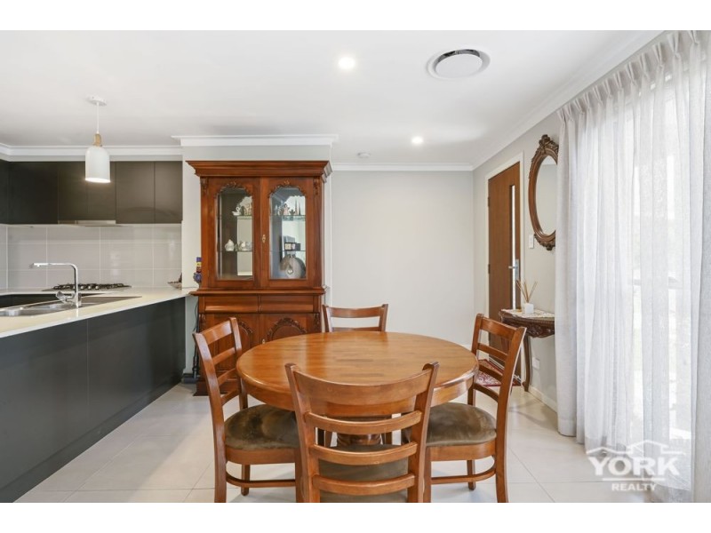 Centenary Heights QLD 4350