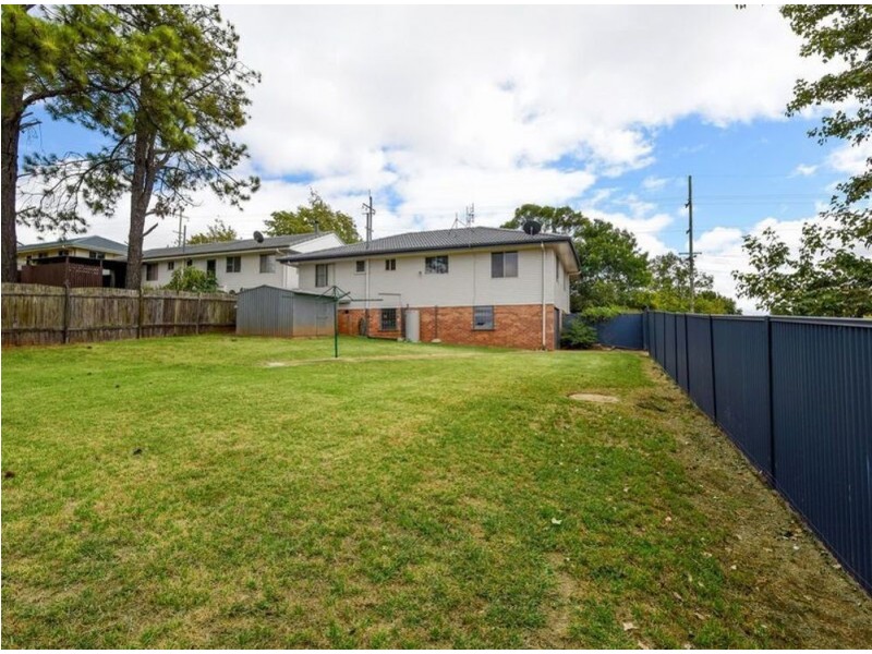 408 Alderley Street, Kearneys Spring QLD 4350