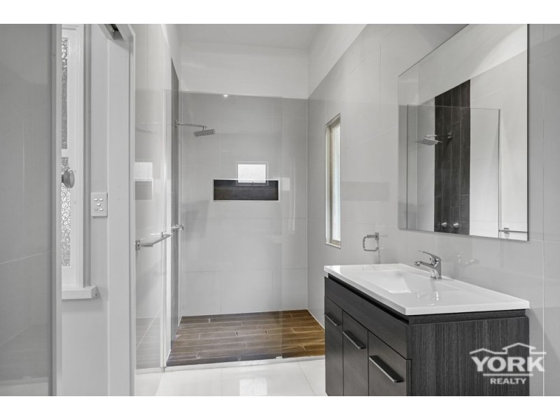 5 Mansford Street, North Toowoomba QLD 4350