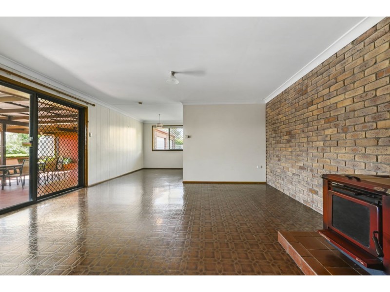 3 Azalea Court, Centenary Heights QLD 4350