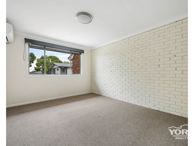 2/88 Anzac Avenue, Newtown QLD 4350