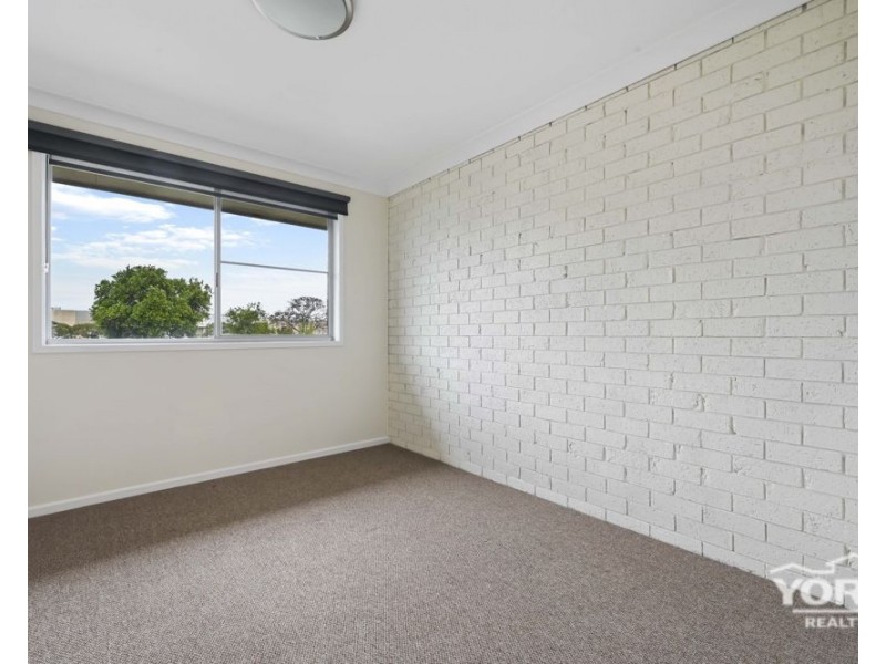 2/88 Anzac Avenue, Newtown QLD 4350