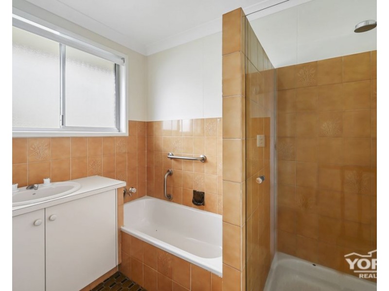 2/88 Anzac Avenue, Newtown QLD 4350