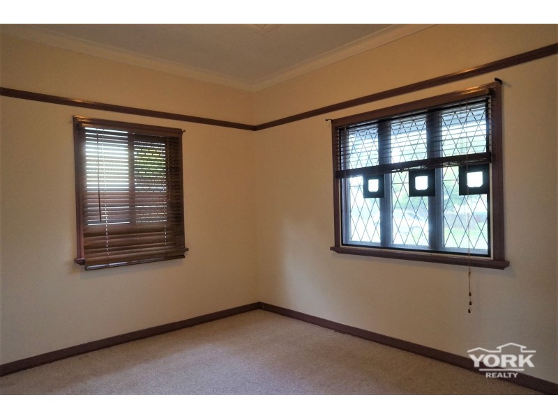 28 Clark Street, South Toowoomba QLD 4350