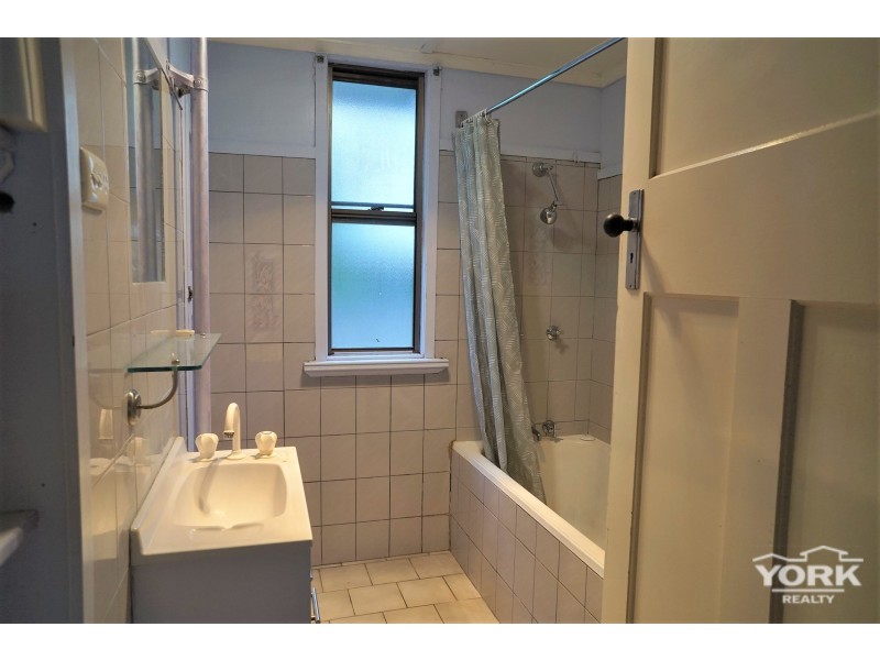 28 Clark Street, South Toowoomba QLD 4350