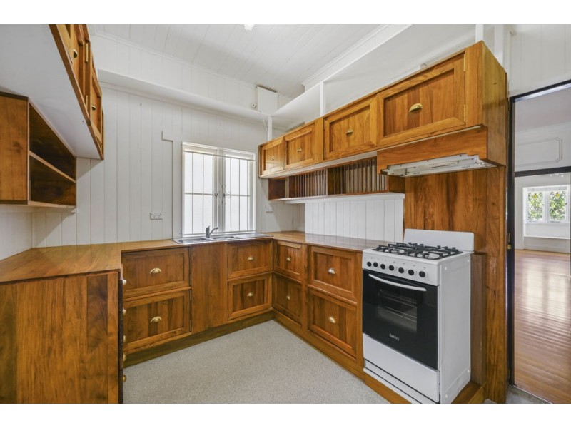 133a West Street, Newtown QLD 4350