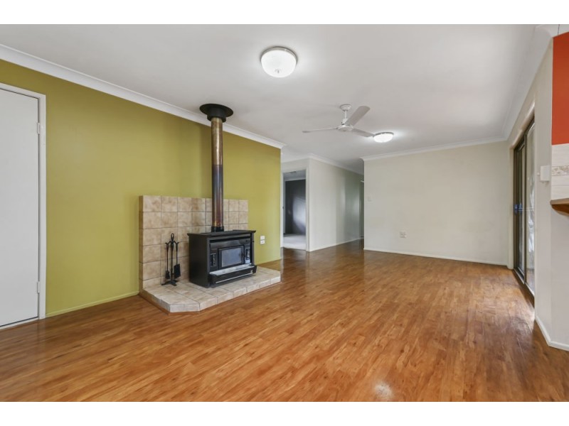 Centenary Heights QLD 4350