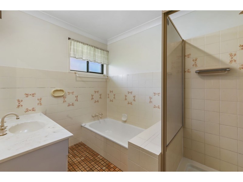 Centenary Heights QLD 4350