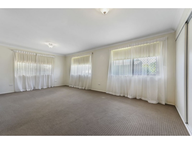 Centenary Heights QLD 4350