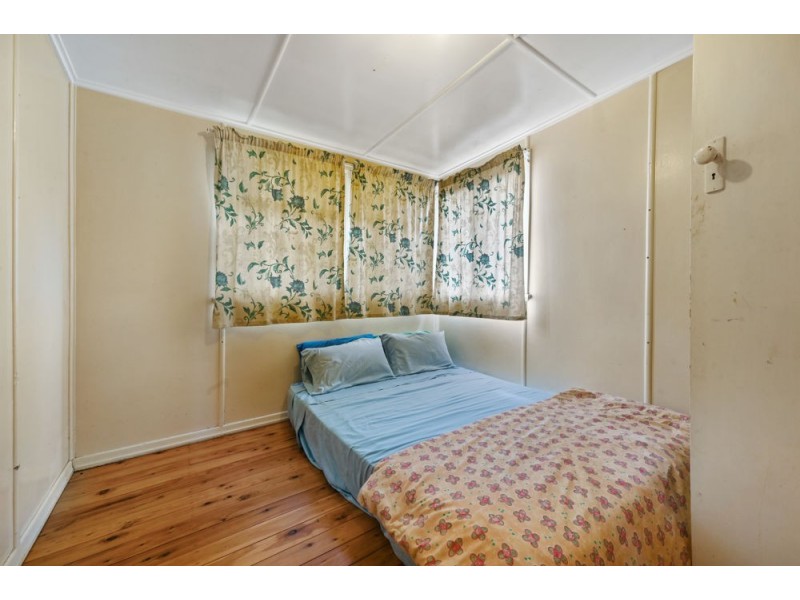 100b Holberton Street, Newtown QLD 4350