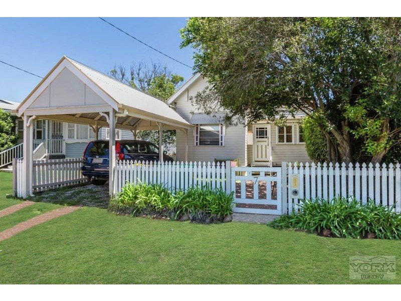 7 Ranfurly Street, Newtown QLD 4350