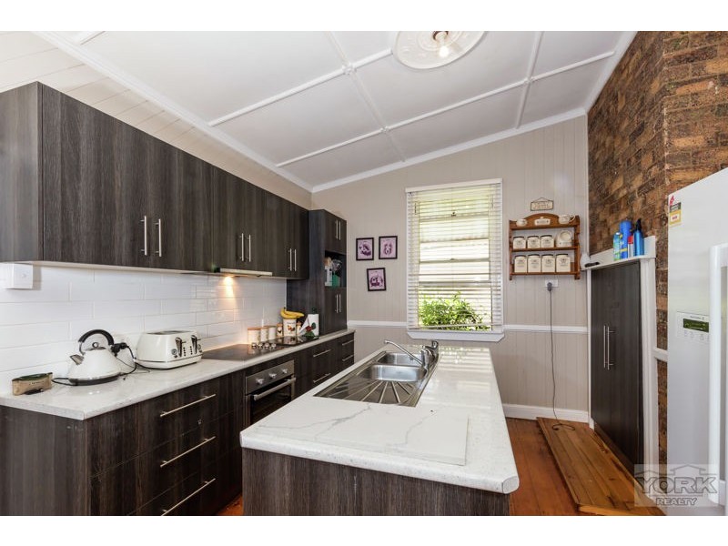 7 Ranfurly Street, Newtown QLD 4350