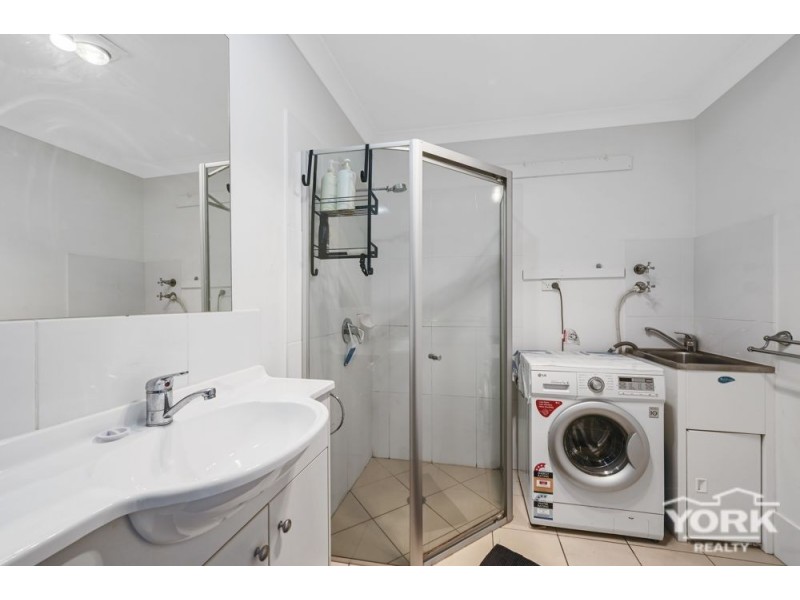 Kearneys Spring QLD 4350