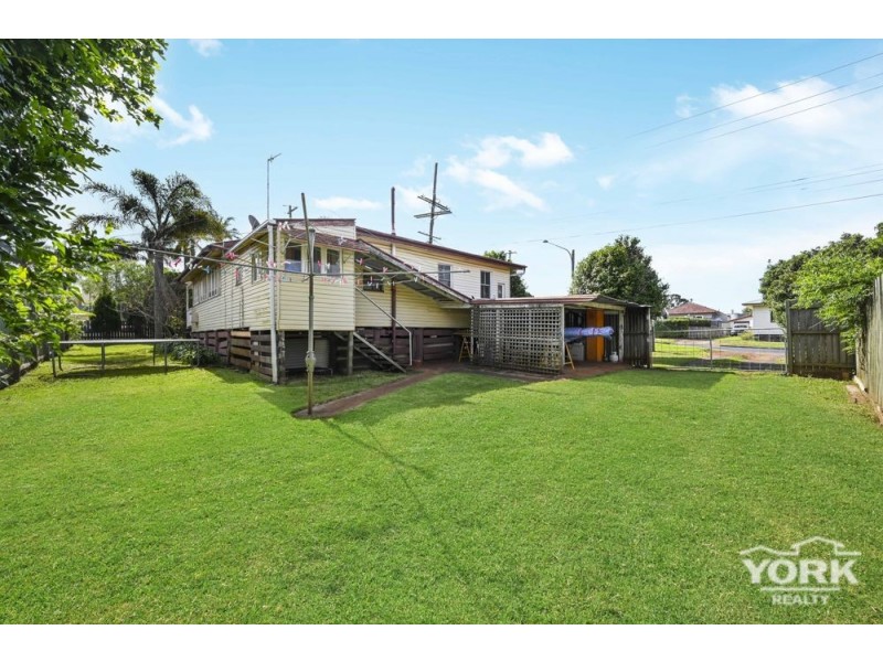 262 North Street, Rockville QLD 4350