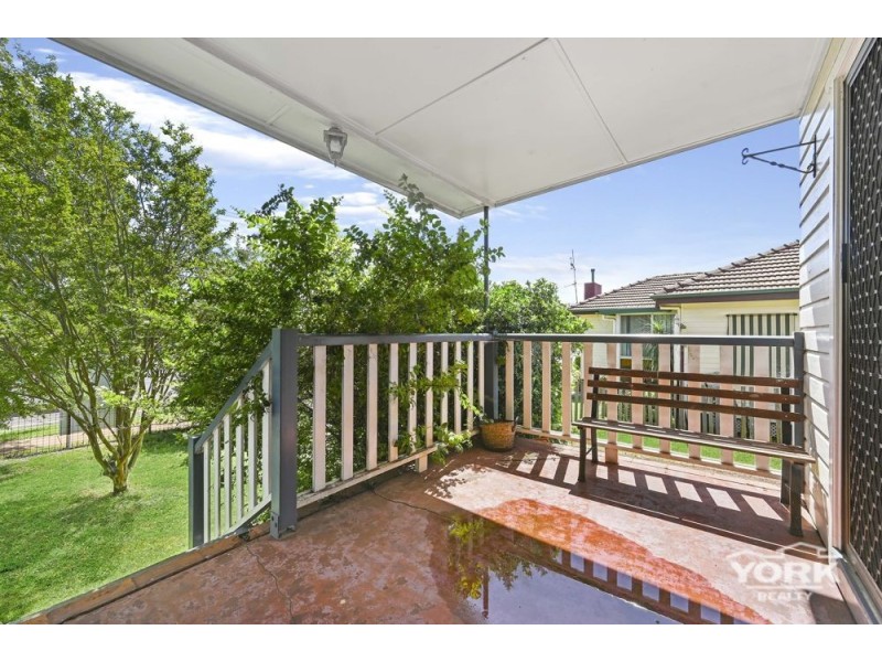 314 South Street, Harristown QLD 4350