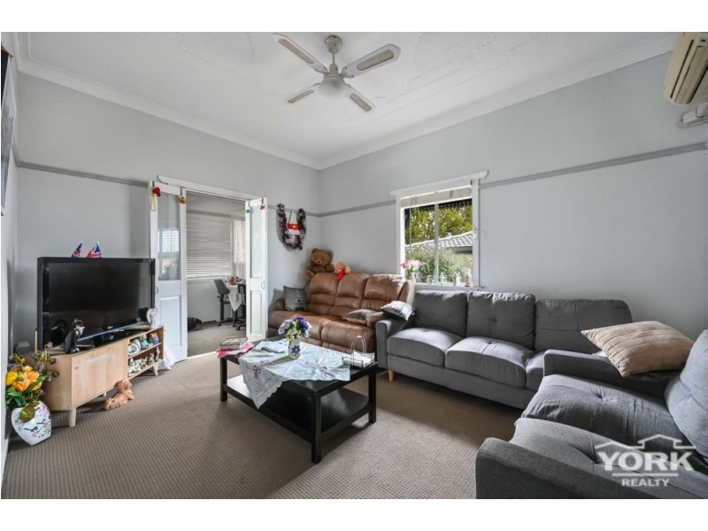 724 Ruthven Street, South Toowoomba QLD 4350