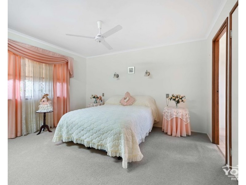 12 Prosser Street, Rockville QLD 4350