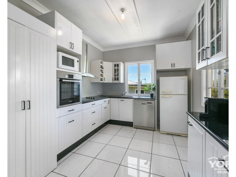 6 Sheehan Street, South Toowoomba QLD 4350